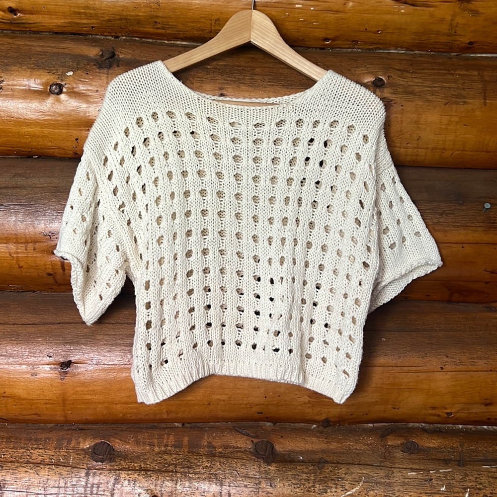 Billabong sweater size Medium